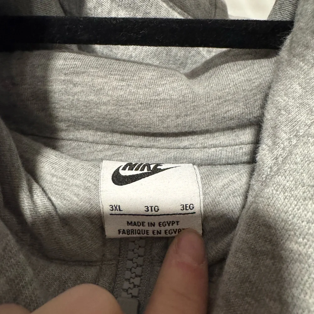 Nike Heather Gray Full-Zip Hoodie - Picture 2 of 3